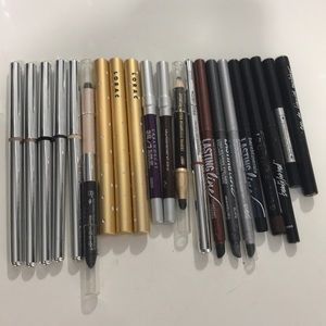 Set of 21 eyeliners